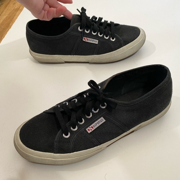 Superga Black 2750 COTU Classic Sneakers in Womens 8.5 Canvas Shoes - Picture 4 of 9